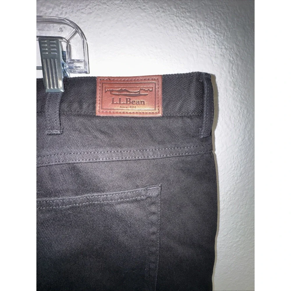 LL Bean Men's Jeans Comfort Waist Black Size 46X23 Hemmed Stretch Short Inseam